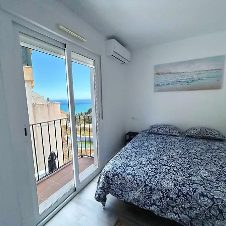 Elegant 3 Bedroom In Torrequebrada Apartment *